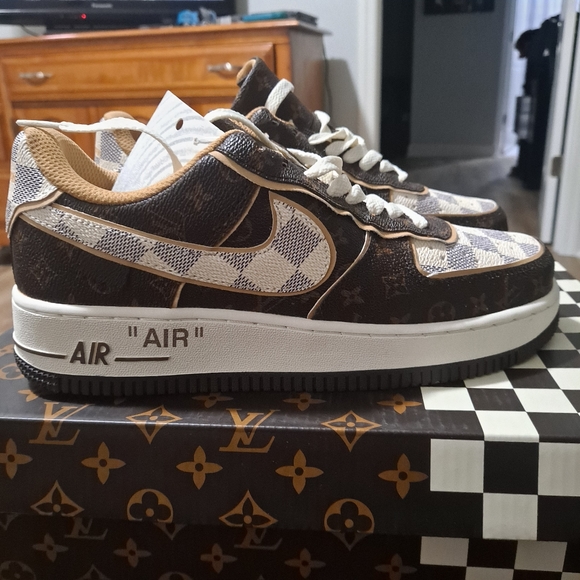 Custom Air Force Ones - Picture 7 of 7